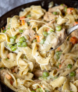 Chicken Pot Pie Noodle Skillet – 99easyrecipes