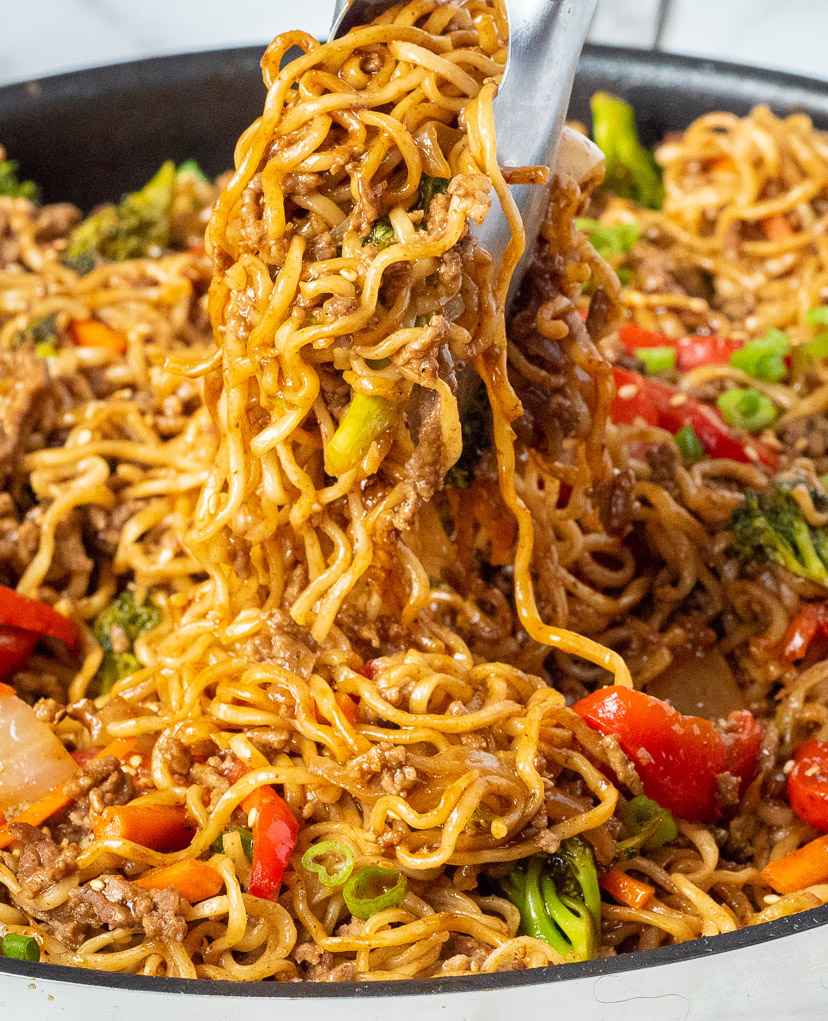 Ground Beef Ramen Skillet – 99easyrecipes