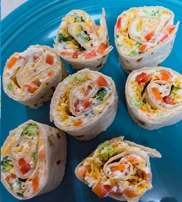 Cream Cheese Tortilla Roll-Ups – 99easyrecipes