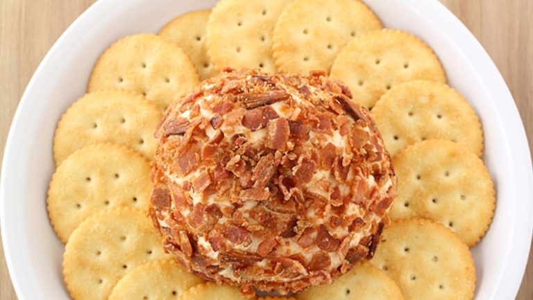 Cheddar and Bacon Cheese Ball – 99easyrecipes