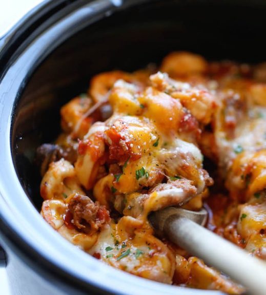 Cheesy Tortellini Bake in a Crock-Pot – 99easyrecipes