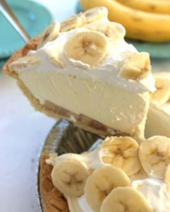 This Dreamy Peanut Butter And Banana Cream Pie Will Make You Swoon ...