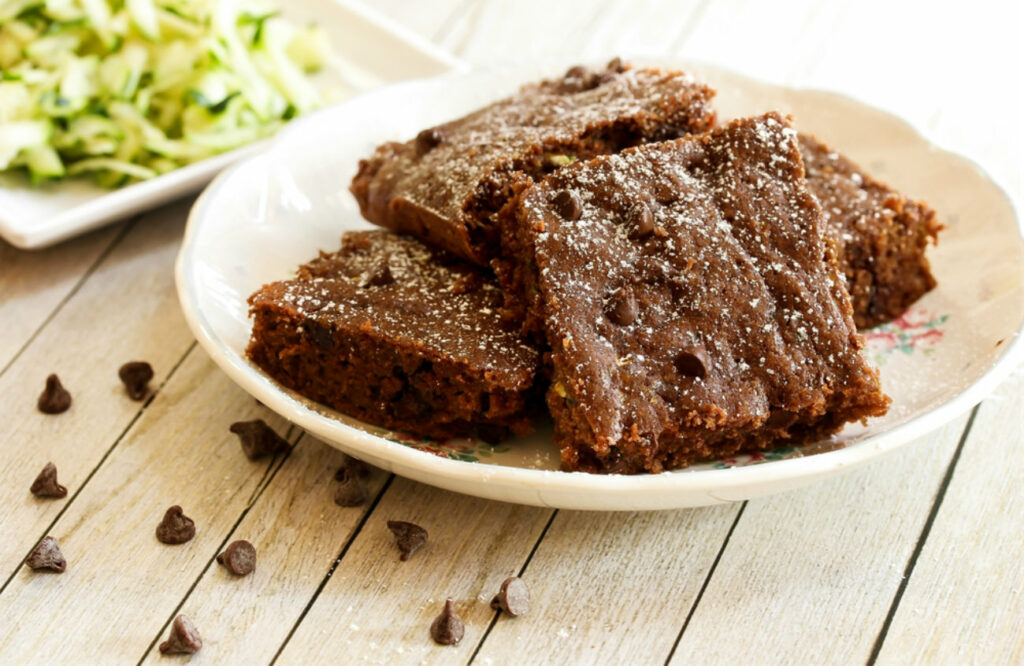 Chocolate Chip Zucchini Brownies 99easyrecipes