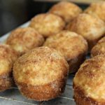 DONUT MUFFINS! – Mini muffins that taste like donuts! – 99easyrecipes