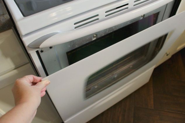 how-to-clean-between-the-glass-door-on-a-maytag-oven-99easyrecipes