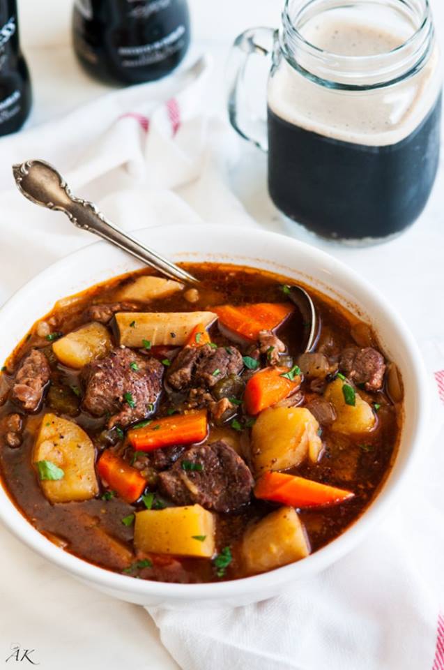 SLOW COOKER GUINNESS BEEF STEW – 99easyrecipes