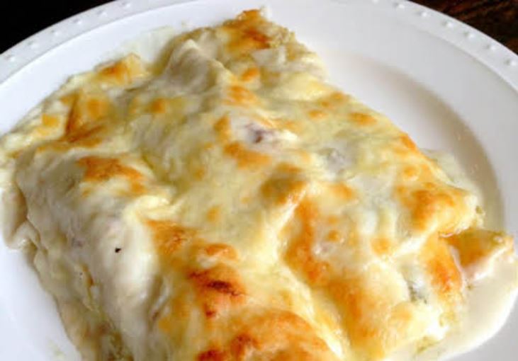 Chicken Enchiladas With Sour Cream White Sauce 99easyrecipes