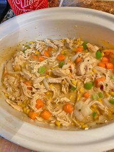 SLOW COOKER CHICKEN POT PIE – 99easyrecipes