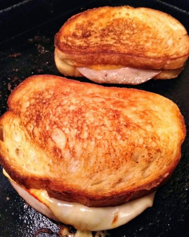 Grilled Turkey And Cheese Sandwich – 99easyrecipes