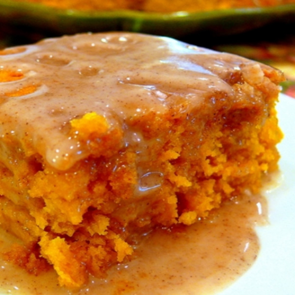 Two-Ingredient Pumpkin Cake with Apple Cider Glaze – 99easyrecipes