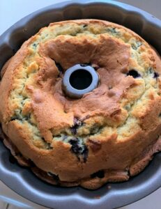 Blueberry Sour Cream Coffee Cake – 99easyrecipes