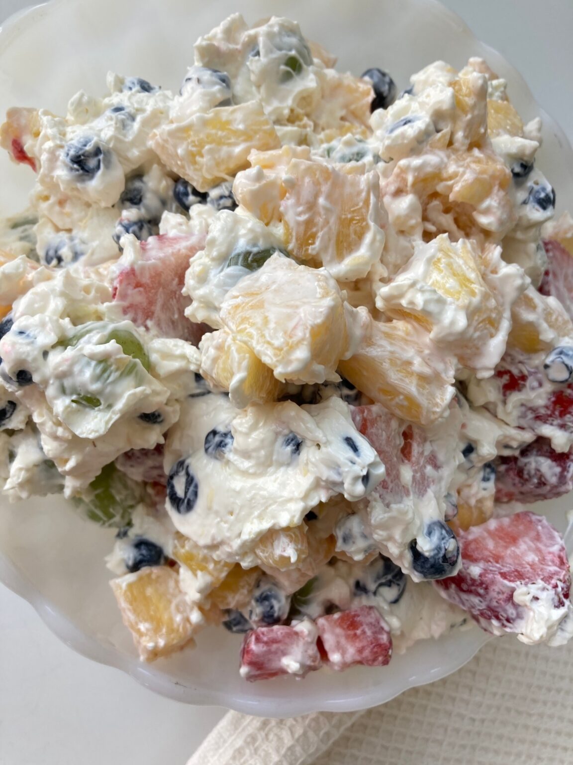Cheesecake Fruit Salad – 99easyrecipes