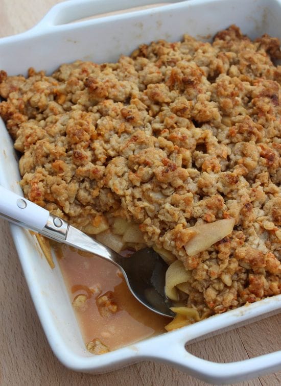 Cinnamon Apple Crisp 99easyrecipes